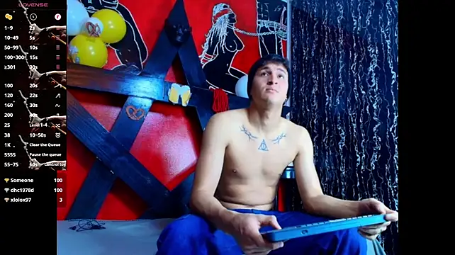 Axel_RomanovのライブXXXチャット