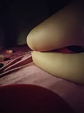 -Tara-a Live XXX Chat
