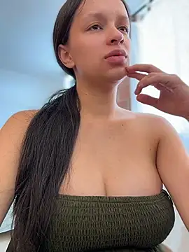 צ'אט XXX בשידור חי של Soy_Sara7