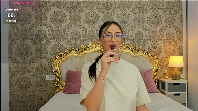 JulieVelvet 라이브 XXX 채팅