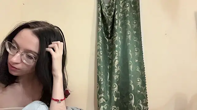 EvaRavelle Chat XXX in diretta