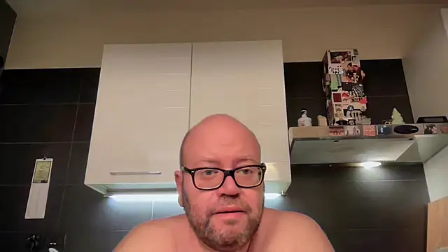 theitalianbear লাইভ XXX চ্যাট