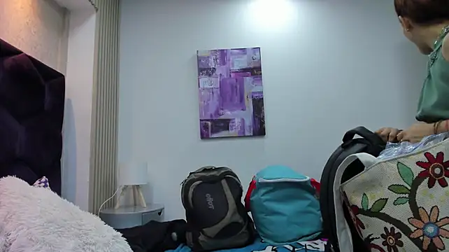 Ari_Stonne Show in webcam