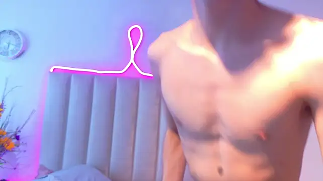 Twink_Sebas7のライブXXXチャット