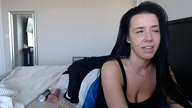 BellaLively Live XXX-Chat