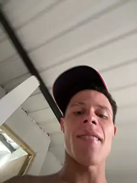 LuiguiMoore Webcamshow