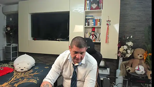 SpartacusDaddy48 – Naživo XXX chat