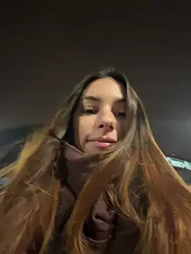 AmelieCrystal - run my fingers inside my tight pussy >_<