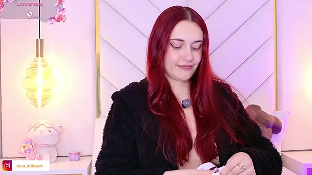 XXX chat uživo modela Flor_delunaa