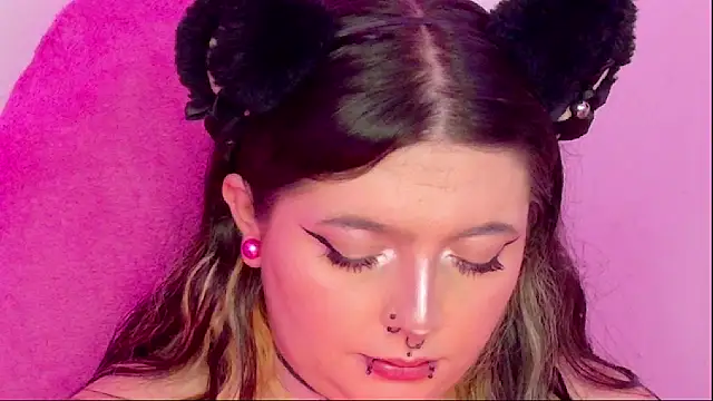 Sachi_Meow élő XXX-chatje