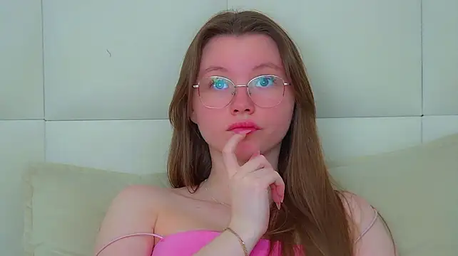 Živý XXX chat KeiraAsti