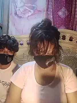 Action_Couple2 - Boobs Show