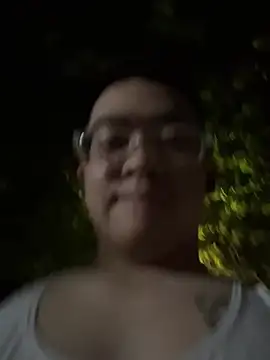 Živý XXX chat horny_tobias