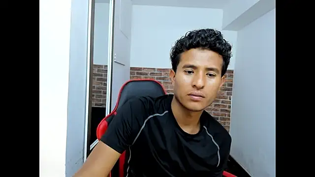 WIZARD-ALESSANDROn Live XXX chat