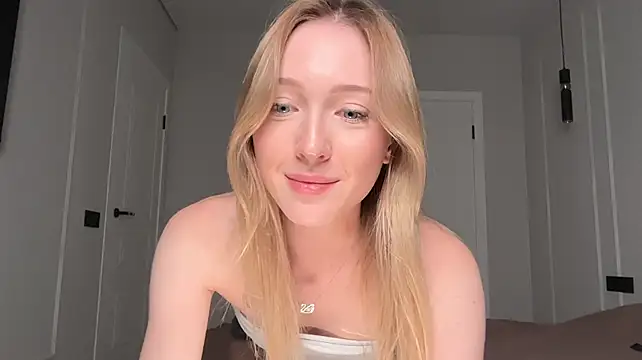 Kattie_Petiten Live XXX chat