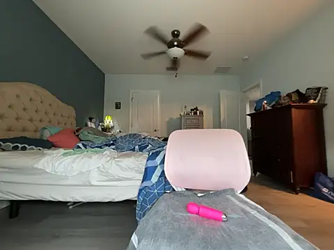 AllieCatWhore's Webcam Show