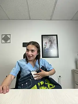 Sweet_Milaa1 - RIDE DILDO CUMM IN PUBLIC BATHROOM 👀