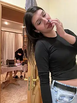 RussianGirls_のライブXXXチャット