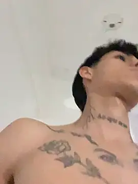 แชท XXX สดของ Tommy_valverde