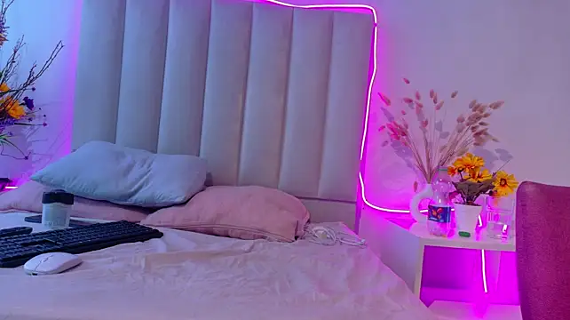 XXX chat uživo modela Twink_Sebas7