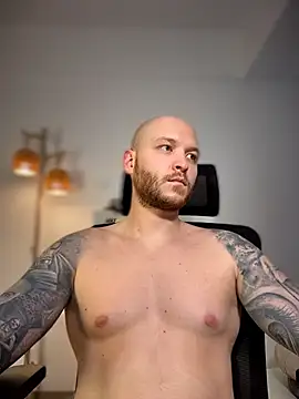 Czat XXX na żywo – AdamMeyer_10