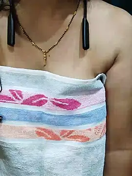Raajsingh5566's Live XXX Chat
