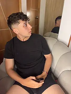 XXX chat uživo modela OLIVER_K