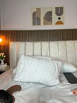 Ashleyy23x - EXTREME SQUIRT ORGASM 💦💦