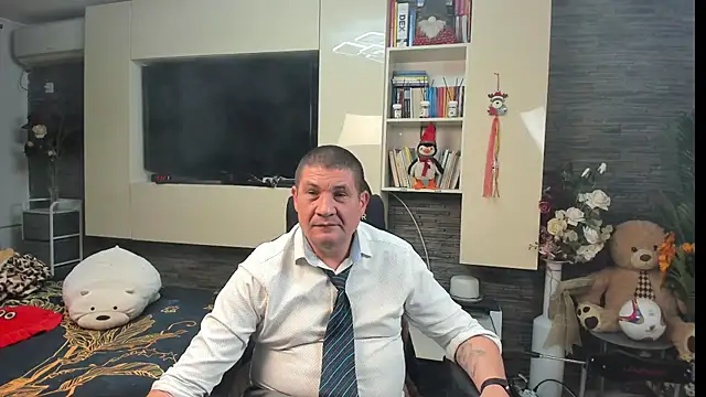 XXX chat uživo modela SpartacusDaddy48