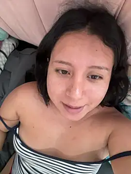 XXX chat uživo modela Alaia33200