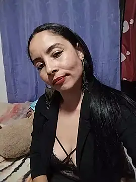 Chat +18 de Alice_lummy ao vivo
