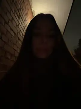 AmelieCrystal - run my fingers inside my tight pussy >_<