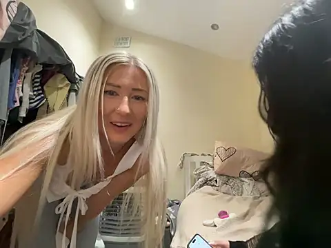 blondeychiaraxo