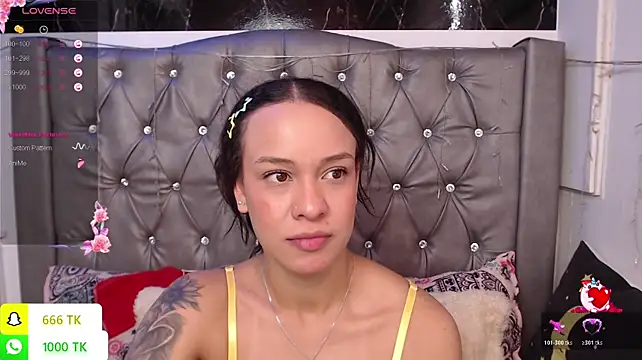 XXX chat uživo modela LAILAGUMMY