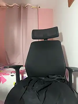 Melody_Fox26 élő XXX-chatje