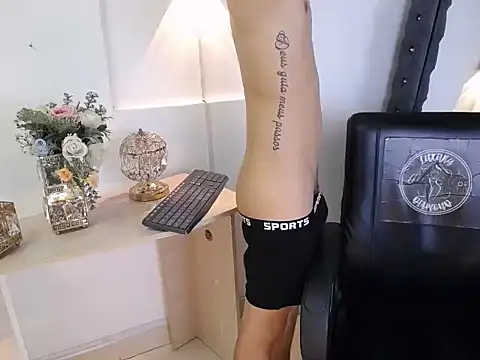 XXX chat uživo modela Nicolas_Rosenthal