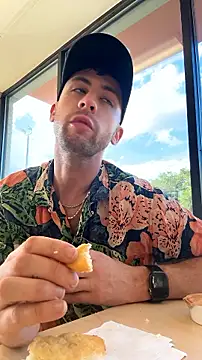 Graysontaylor@xh live XXX chat