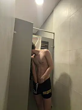 Show modela yoursexyjose na web-kameri