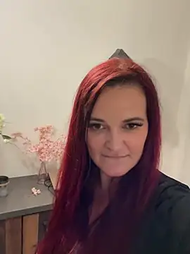 RedKim69's Live XXX Chat