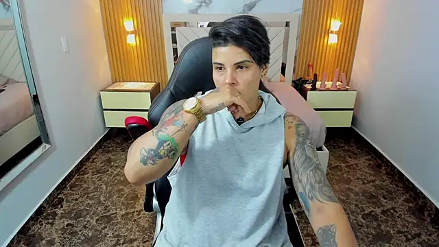 Chat XXX en directo de KAROLLJONES1