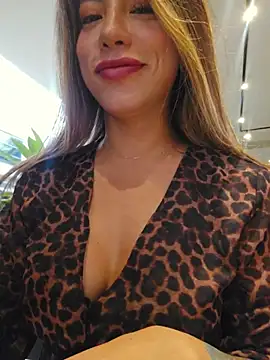 Karen_San_Miguel - play nipple in public + hot video 🥵
