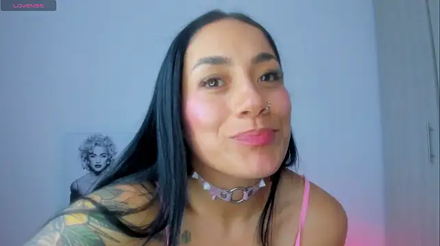 Millie_bobbyのライブXXXチャット