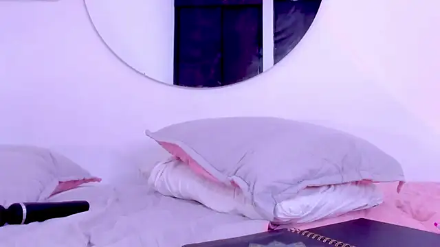 Catbaby888_'s Live XXX Chat