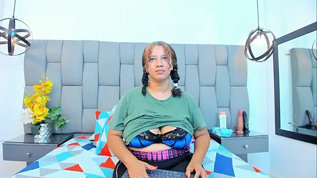Alesandrarouse - Bra Off