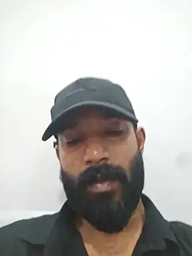 Chat XXX ao vivo de MalluBeard