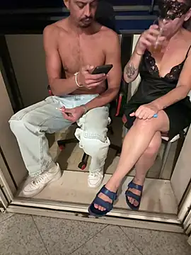 XXX chat uživo modela F0X89