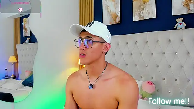 SalvadorFit's Live XXX Chat