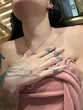 Melissa_crazy - low pantie and rub pussy over ur face📚