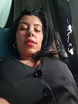 Czat XXX na żywo – Luianna