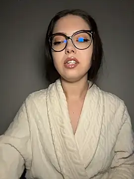 KaylaLewyss - 🥳Congrats on 24 K followers🥳+🎁+whatsp